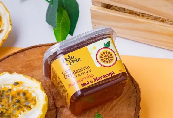 CERA PELO E PELE CASEIRINHA MEL E MARACUJA 280G